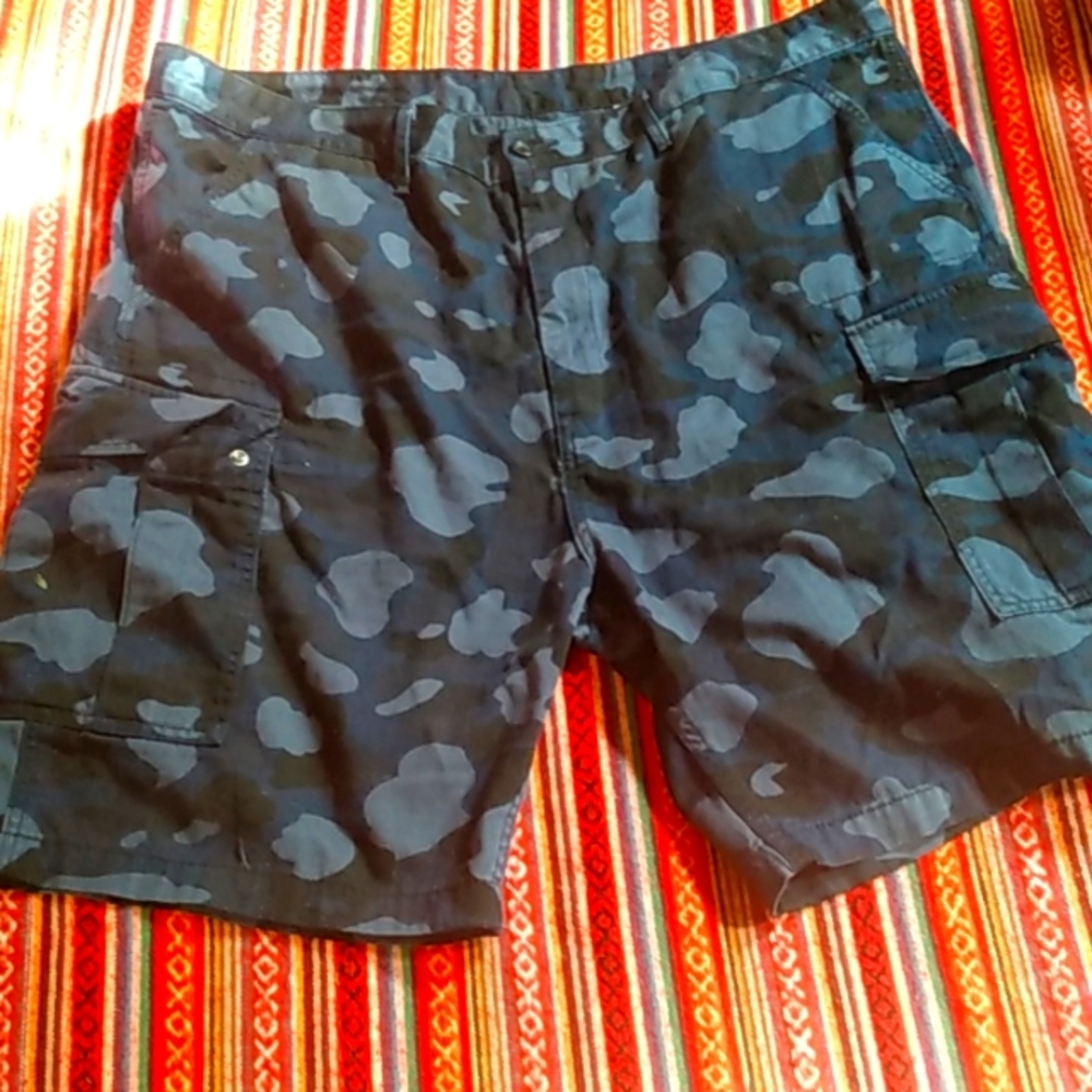 Levi's Blue Cargo Camo Men's Shorts Size 42
